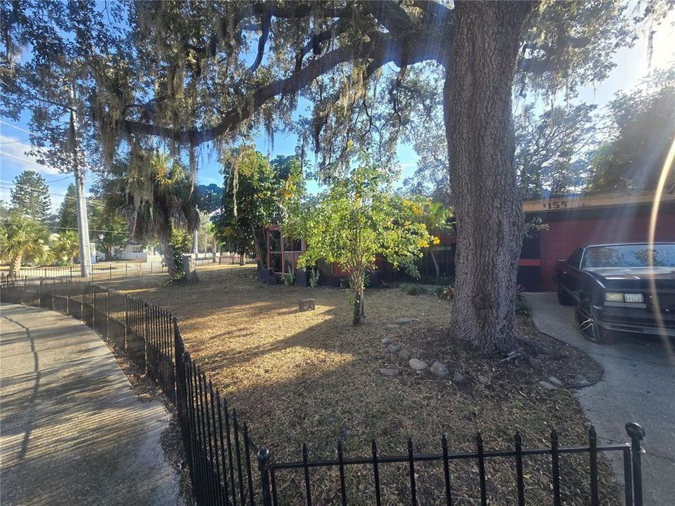 合同活跃: $390,000 (3 贝兹, 2 浴室, 1583 平方英尺)