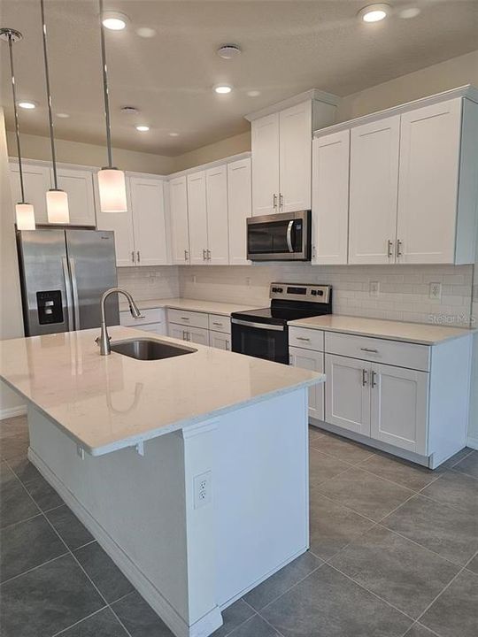 For Rent: $2,200 (3 beds, 2 baths, 1535 Square Feet)