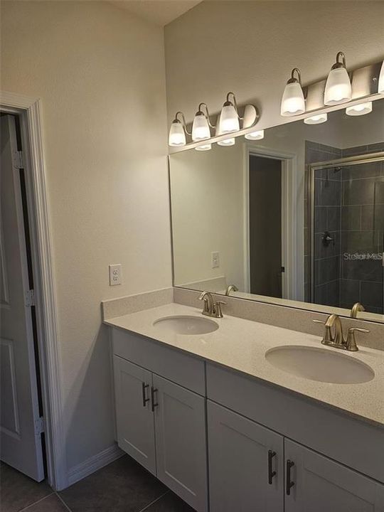 For Rent: $2,200 (3 beds, 2 baths, 1535 Square Feet)