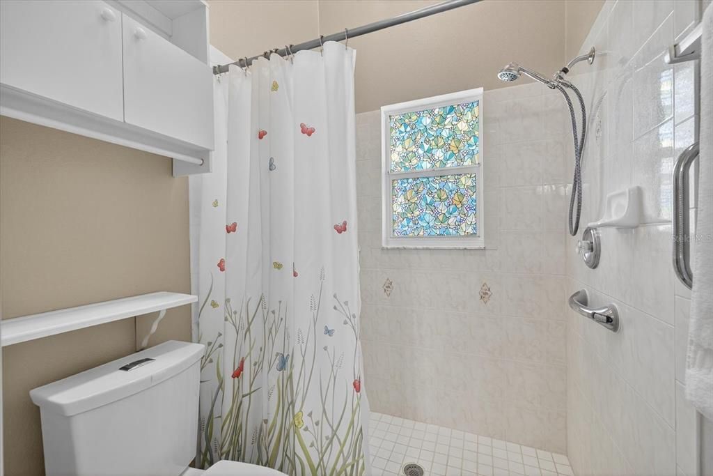 Active With Contract: $350,000 (3 beds, 3 baths, 1839 Square Feet)