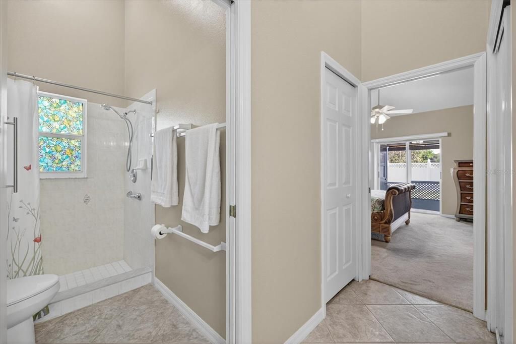 Active With Contract: $350,000 (3 beds, 3 baths, 1839 Square Feet)