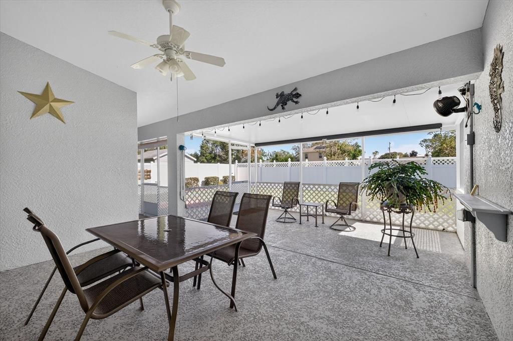 Active With Contract: $350,000 (3 beds, 3 baths, 1839 Square Feet)