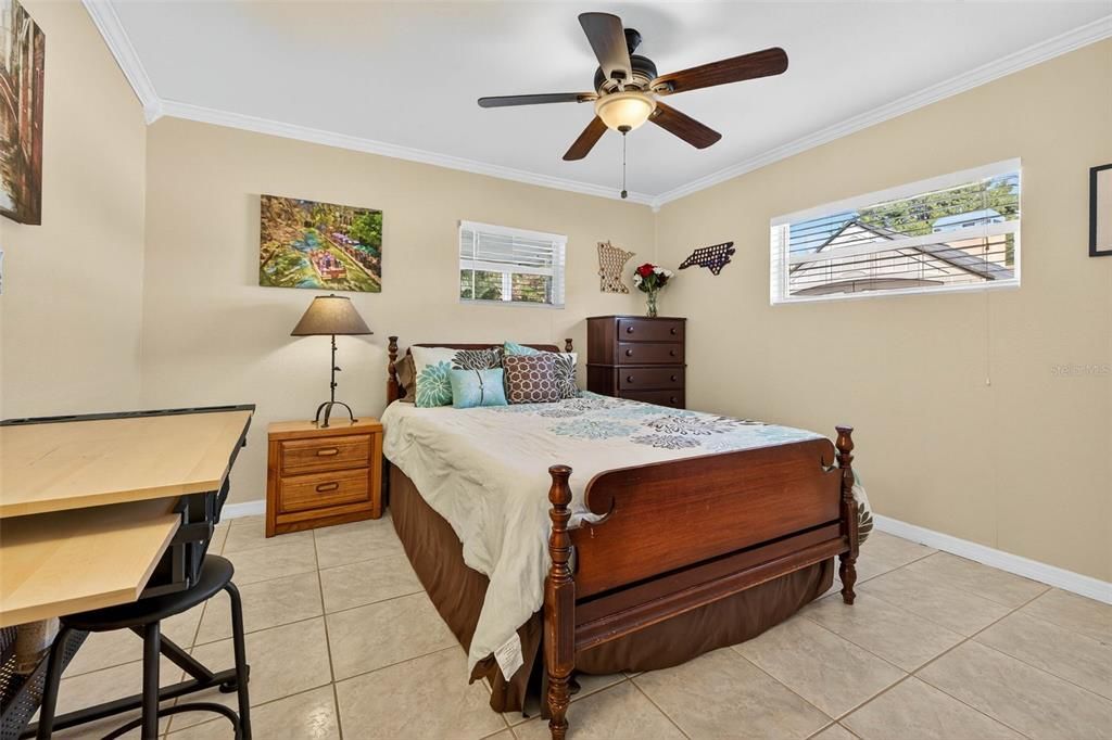 For Sale: $499,900 (3 beds, 2 baths, 1525 Square Feet)