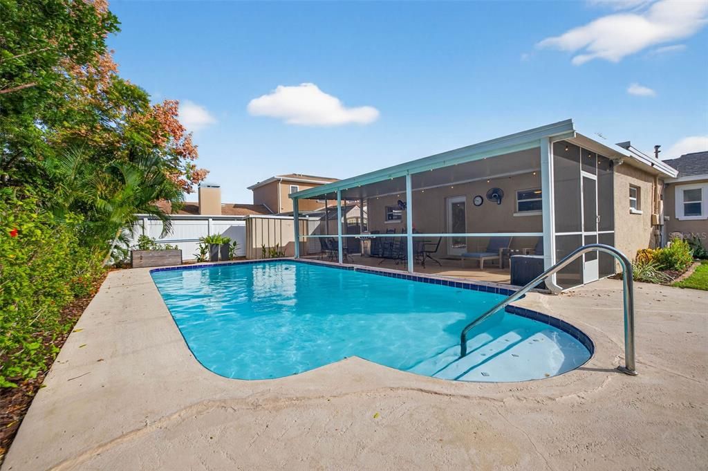 For Sale: $499,900 (3 beds, 2 baths, 1525 Square Feet)