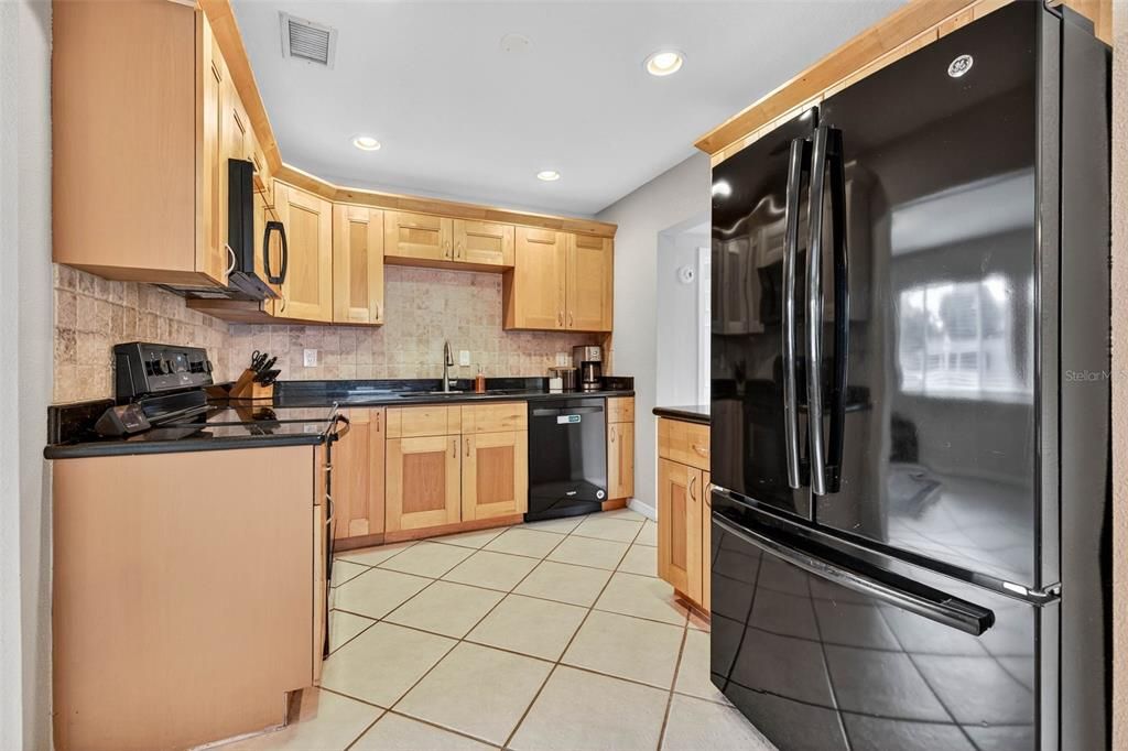 For Sale: $499,900 (3 beds, 2 baths, 1525 Square Feet)