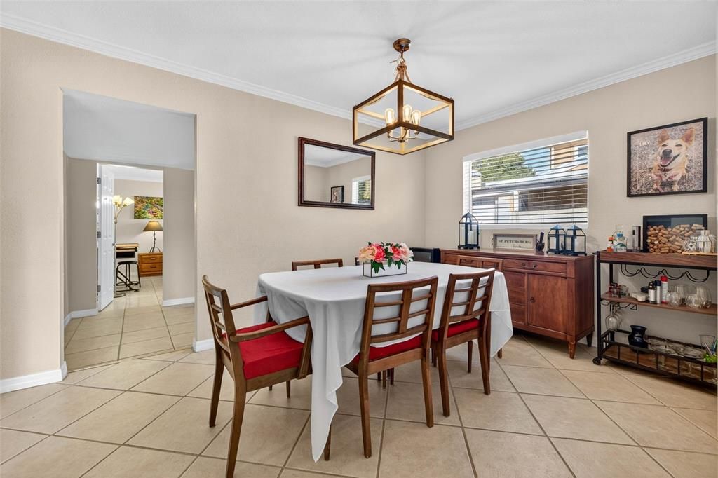 For Sale: $499,900 (3 beds, 2 baths, 1525 Square Feet)