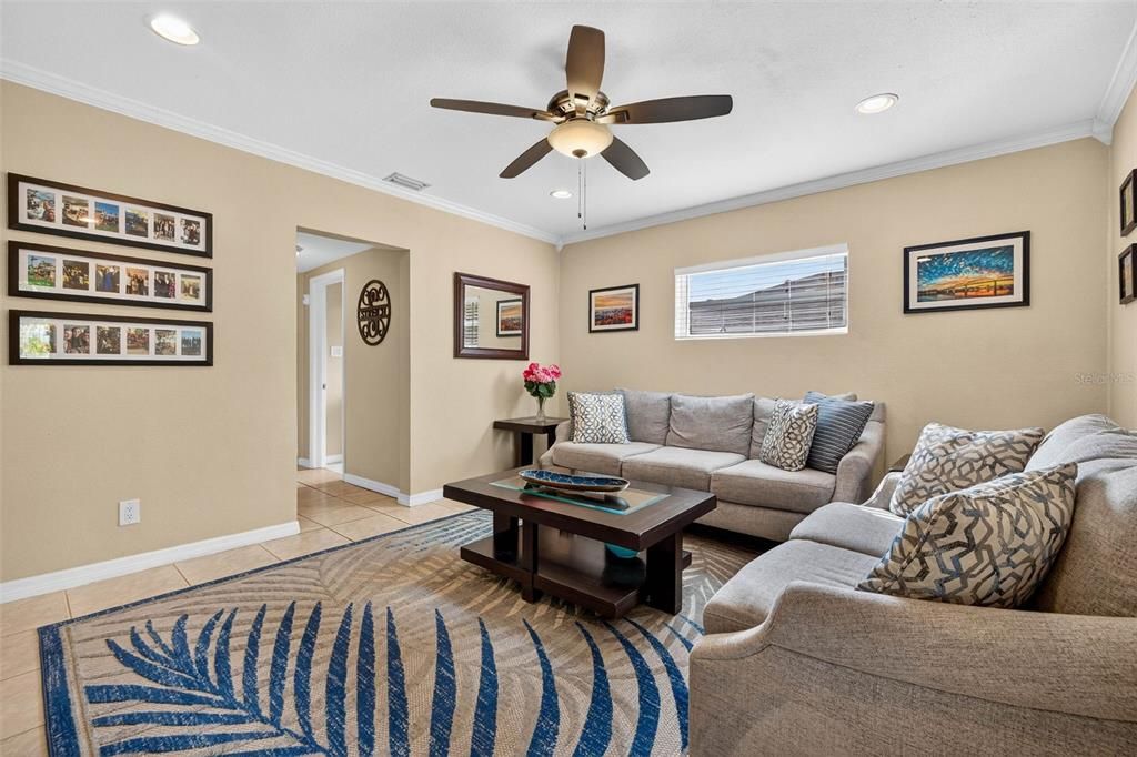 For Sale: $499,900 (3 beds, 2 baths, 1525 Square Feet)