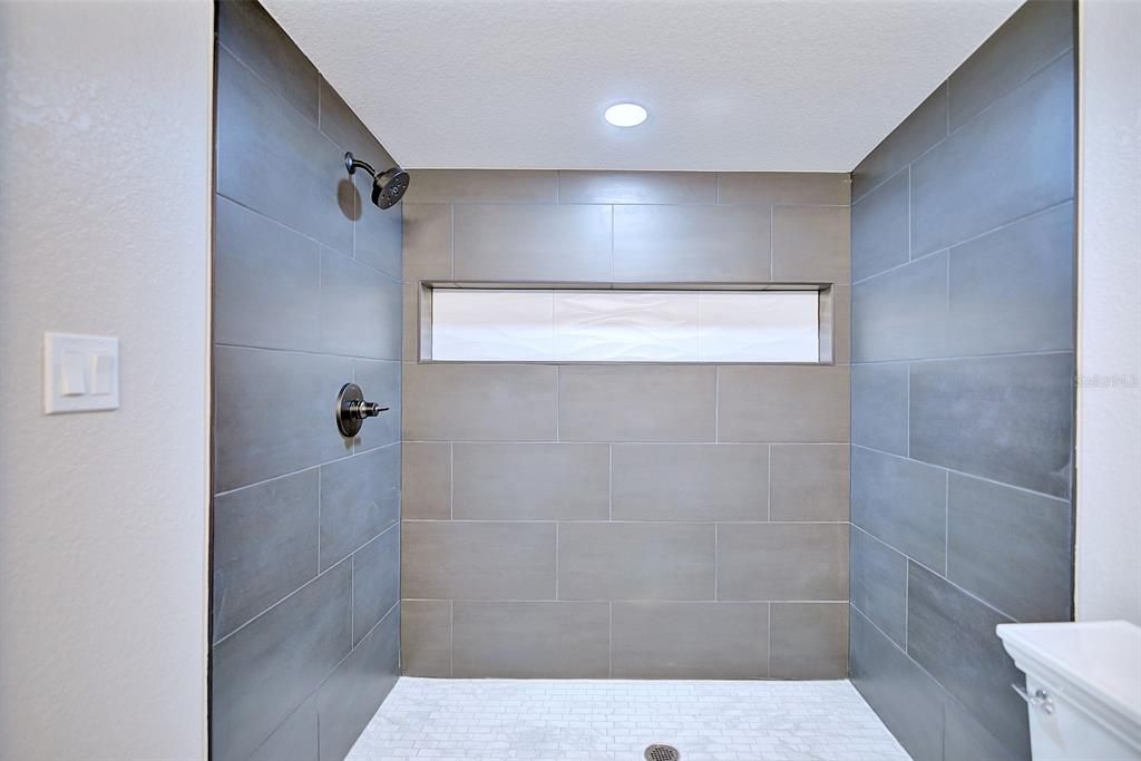 待售: $699,000 (3 贝兹, 2 浴室, 3010 平方英尺)