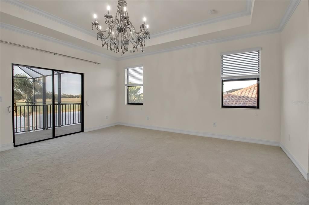 На продажу: $1,350,000 (6 спален, 4 ванн, 3808 Квадратных фут)