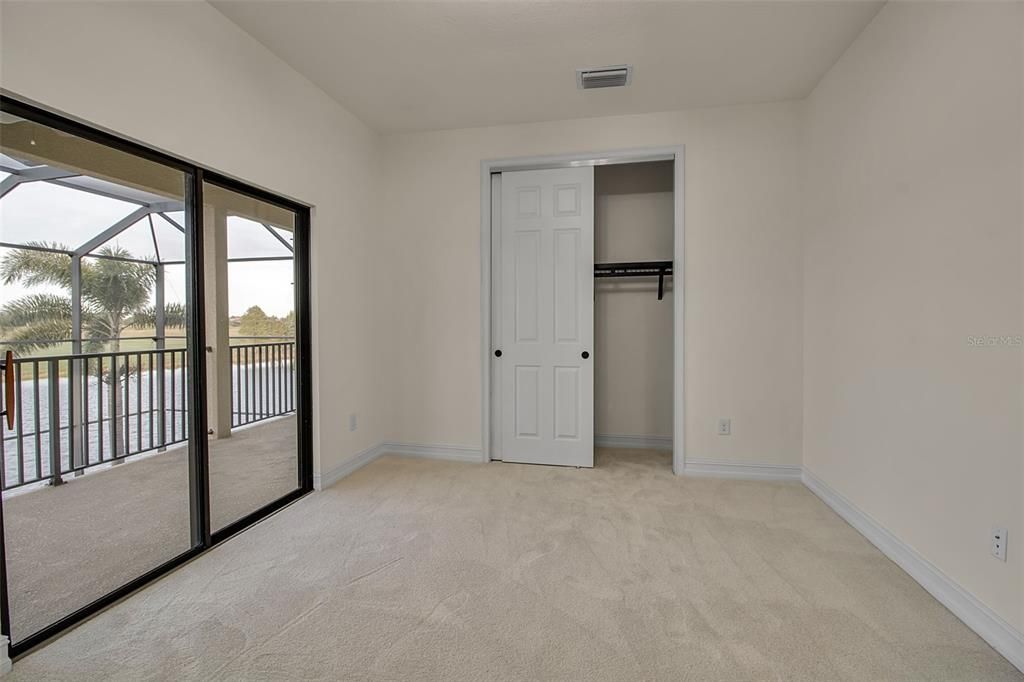 На продажу: $1,350,000 (6 спален, 4 ванн, 3808 Квадратных фут)