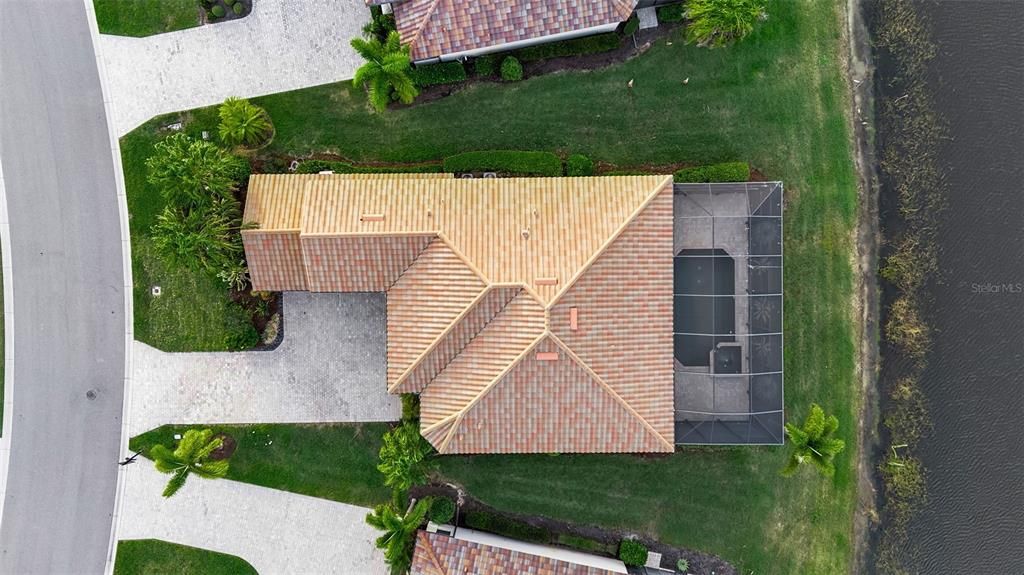 На продажу: $1,350,000 (6 спален, 4 ванн, 3808 Квадратных фут)