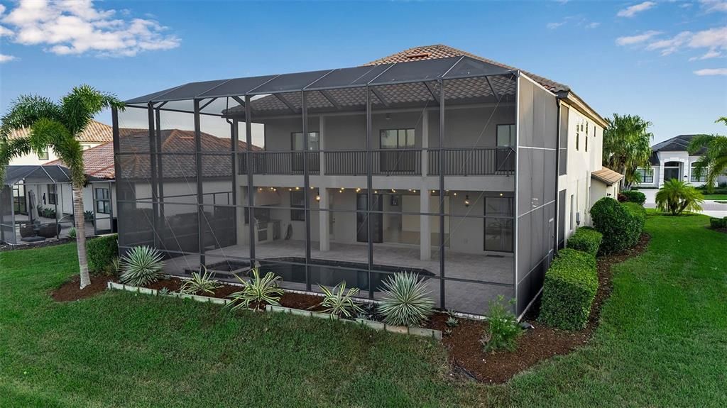 На продажу: $1,350,000 (6 спален, 4 ванн, 3808 Квадратных фут)