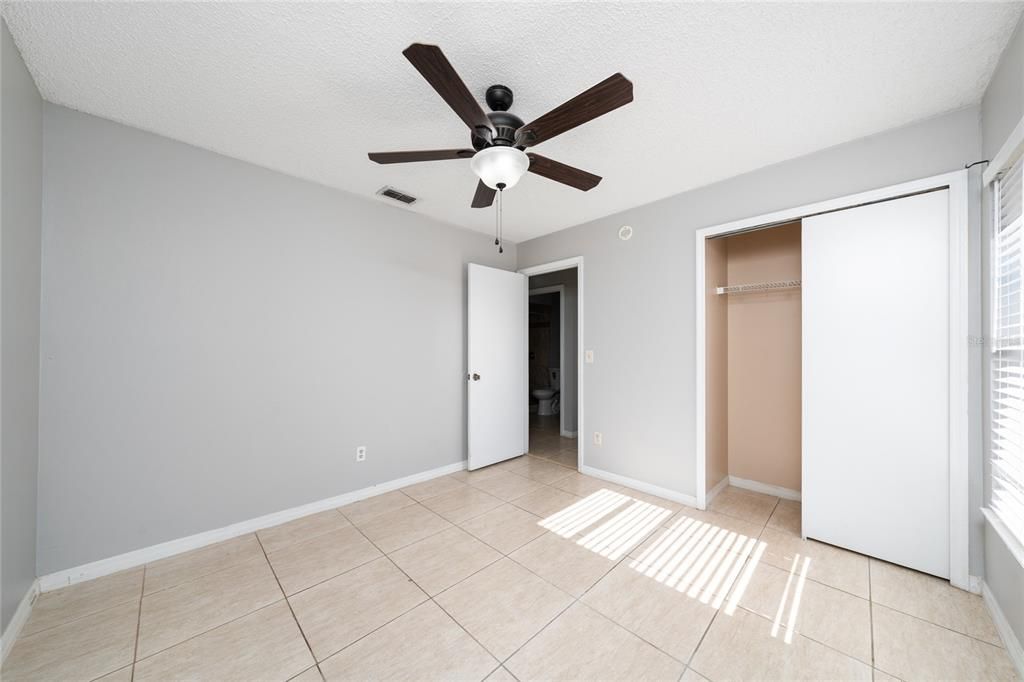 Active With Contract: $343,000 (3 beds, 2 baths, 1410 Square Feet)