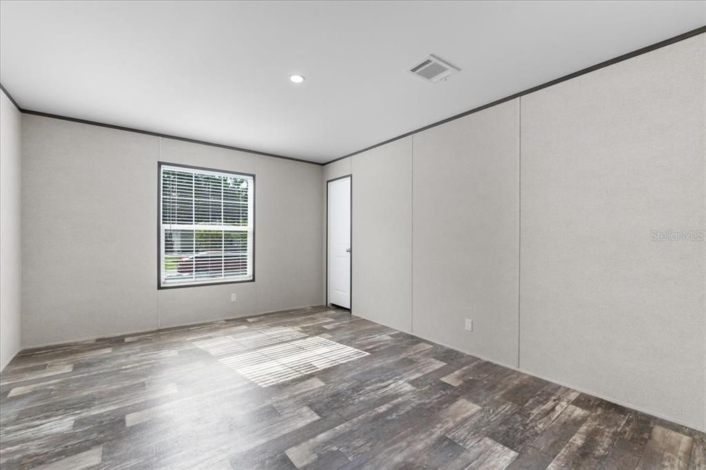 En Venta: $275,700 (3 camas, 2 baños, 1577 Pies cuadrados)