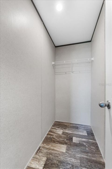 En Venta: $275,700 (3 camas, 2 baños, 1577 Pies cuadrados)