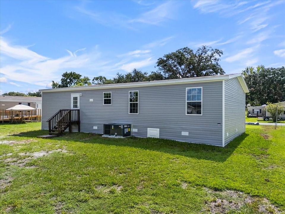 En Venta: $275,700 (3 camas, 2 baños, 1577 Pies cuadrados)