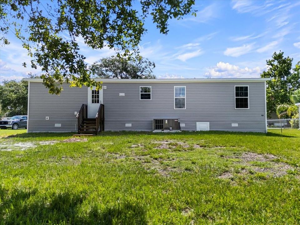 En Venta: $275,700 (3 camas, 2 baños, 1577 Pies cuadrados)