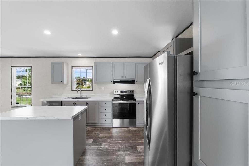 En Venta: $275,700 (3 camas, 2 baños, 1577 Pies cuadrados)