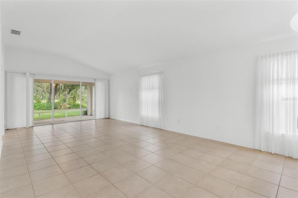 For Sale: $484,900 (3 beds, 2 baths, 1745 Square Feet)