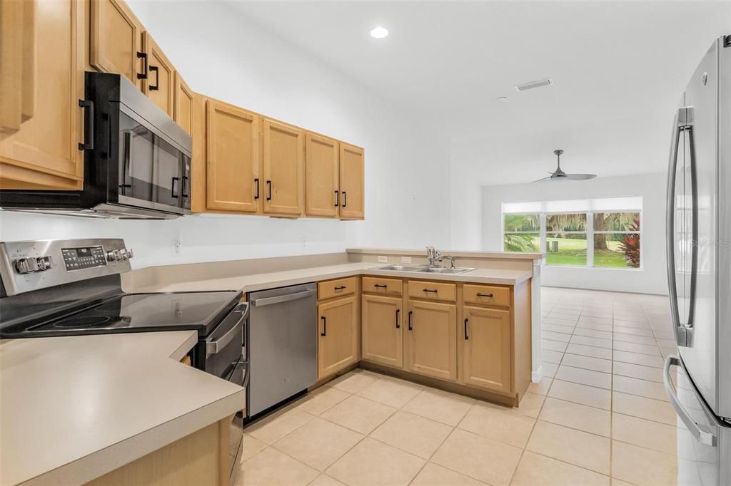 For Sale: $484,900 (3 beds, 2 baths, 1745 Square Feet)