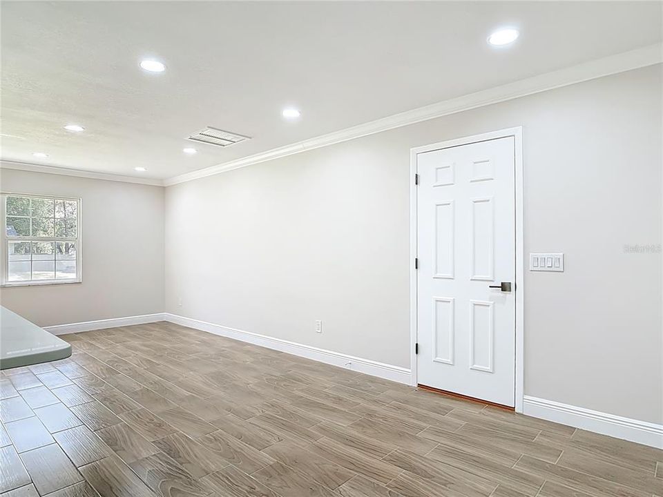 En Venta: $315,000 (3 camas, 2 baños, 1050 Pies cuadrados)