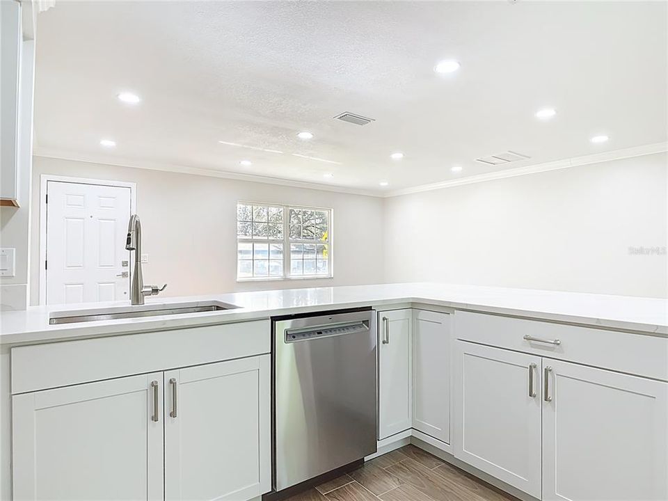 En Venta: $315,000 (3 camas, 2 baños, 1050 Pies cuadrados)