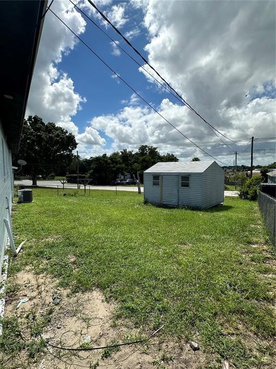 待售: $200,000 (3 贝兹, 1 浴室, 1000 平方英尺)