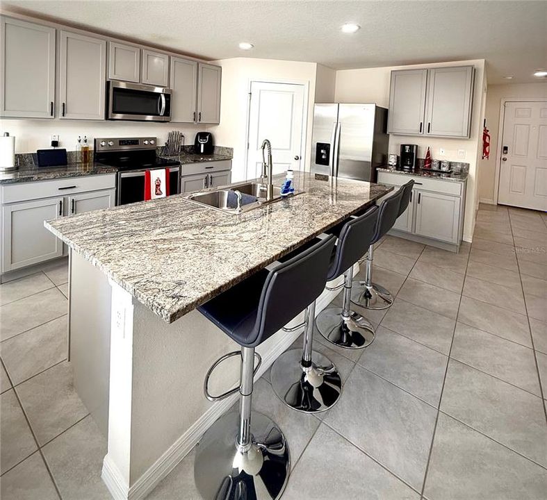 For Sale: $455,000 (4 beds, 3 baths, 2435 Square Feet)