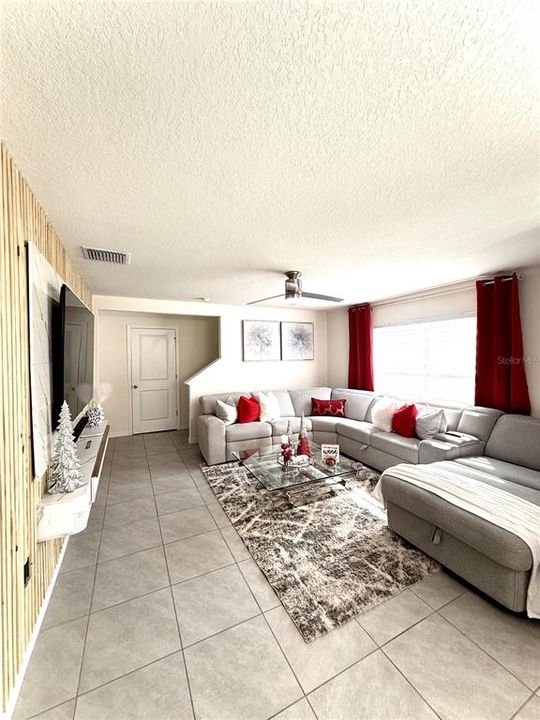 For Sale: $455,000 (4 beds, 3 baths, 2435 Square Feet)