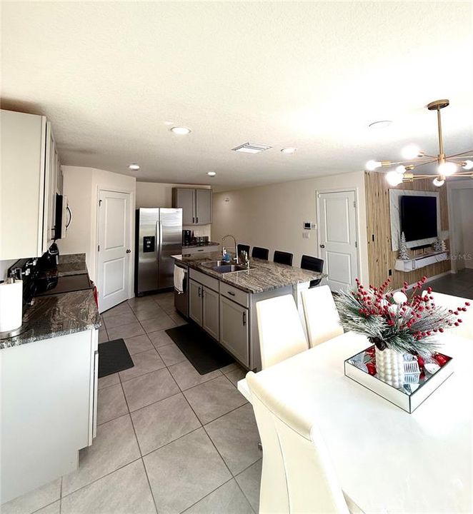 For Sale: $455,000 (4 beds, 3 baths, 2435 Square Feet)