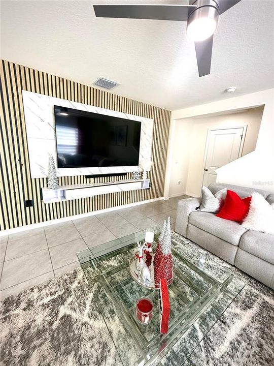 For Sale: $455,000 (4 beds, 3 baths, 2435 Square Feet)