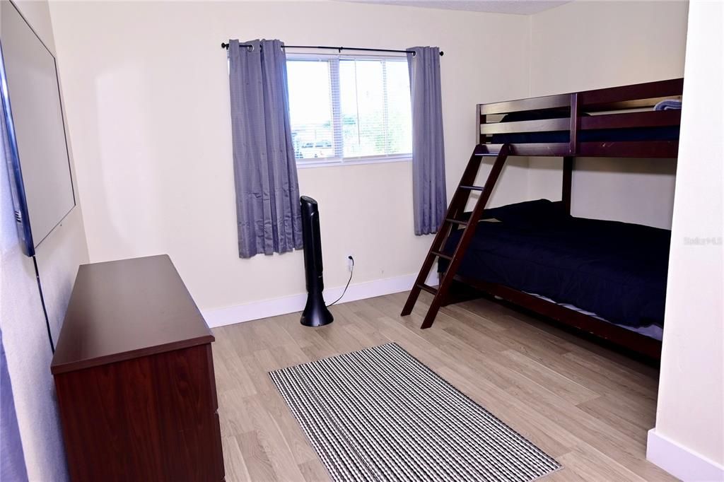 待售: $269,900 (3 贝兹, 2 浴室, 1599 平方英尺)