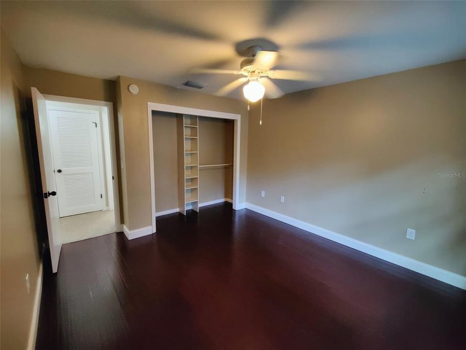For Rent: $2,150 (3 beds, 2 baths, 1272 Square Feet)
