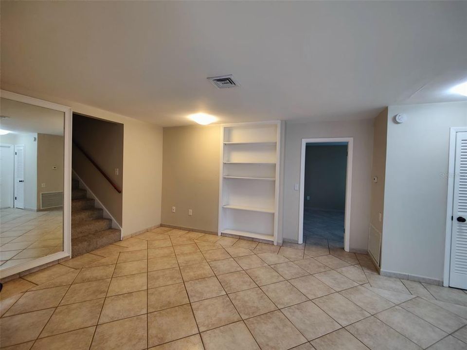 For Rent: $2,150 (3 beds, 2 baths, 1272 Square Feet)