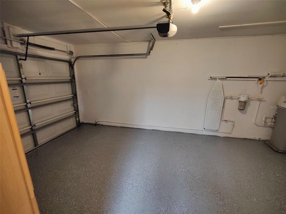 For Rent: $2,150 (3 beds, 2 baths, 1272 Square Feet)