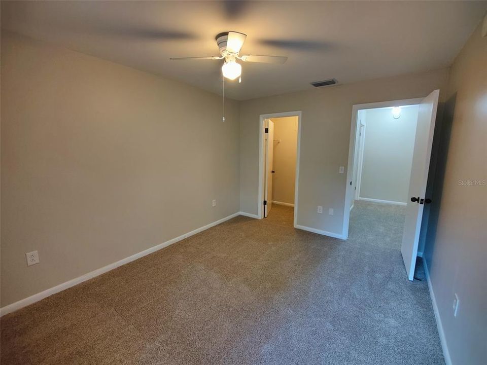 For Rent: $2,150 (3 beds, 2 baths, 1272 Square Feet)
