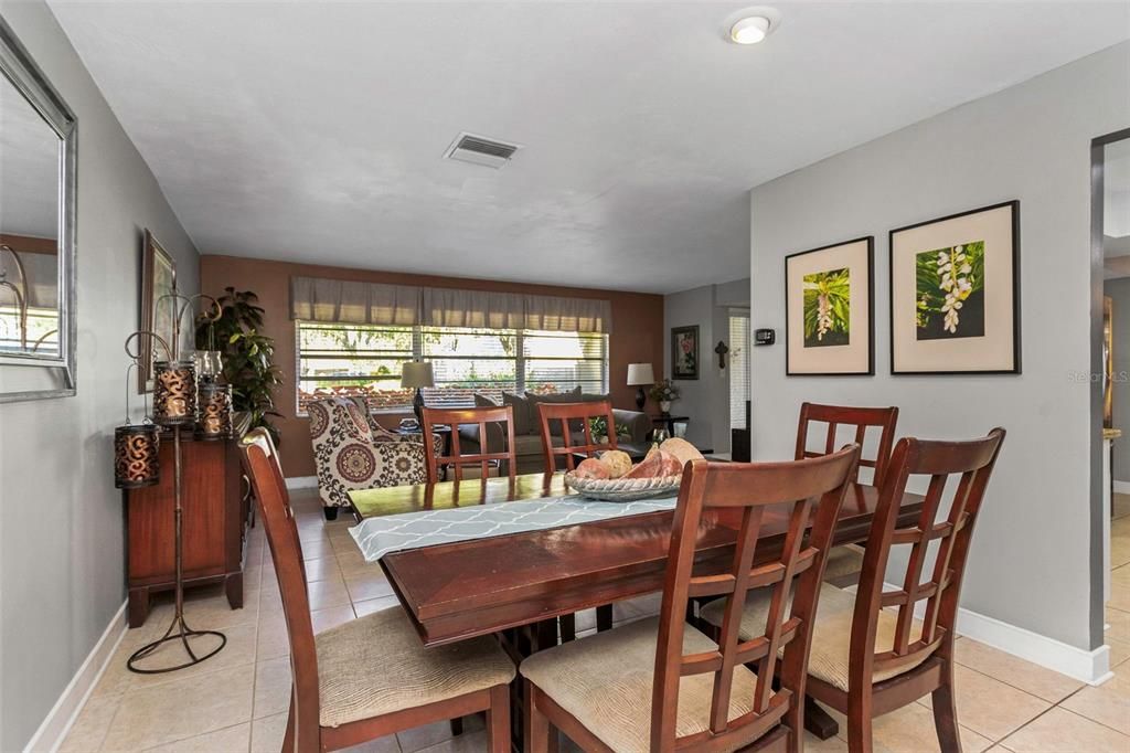 Active With Contract: $515,000 (3 beds, 2 baths, 1753 Square Feet)