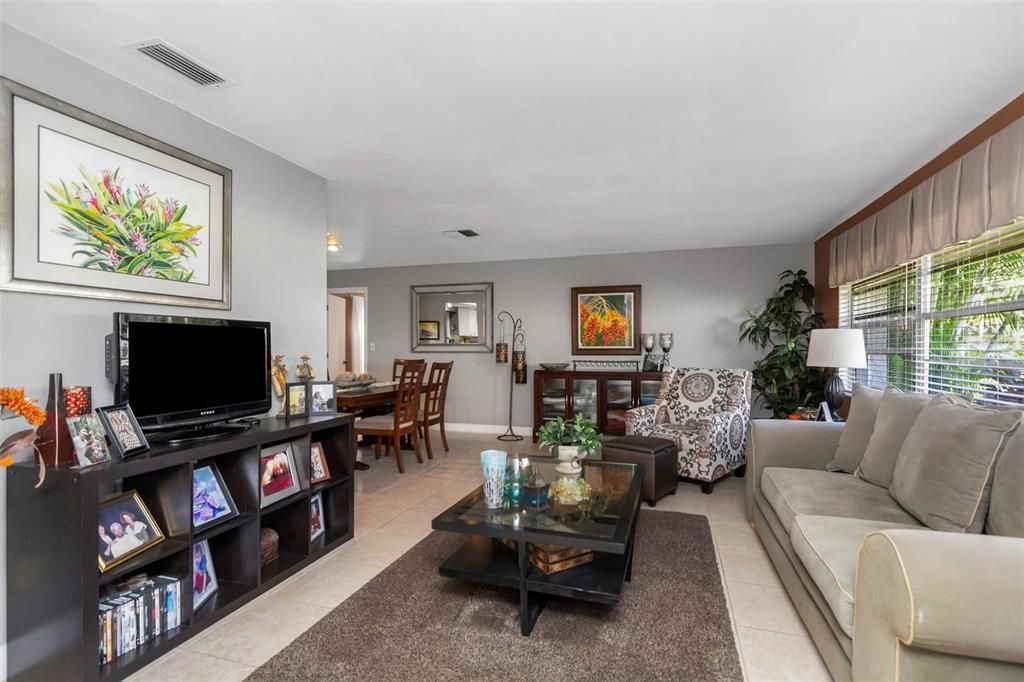 Active With Contract: $515,000 (3 beds, 2 baths, 1753 Square Feet)