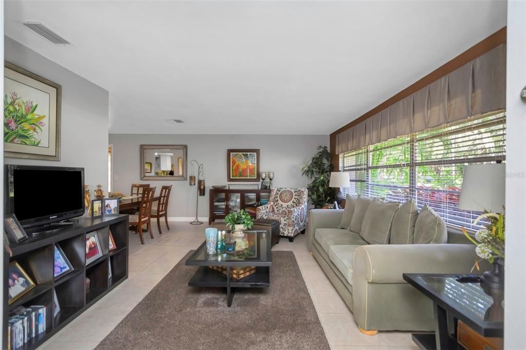 Active With Contract: $515,000 (3 beds, 2 baths, 1753 Square Feet)