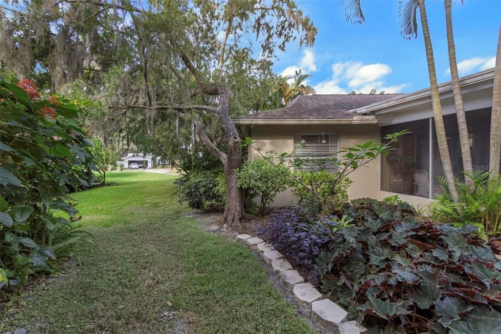 Active With Contract: $515,000 (3 beds, 2 baths, 1753 Square Feet)