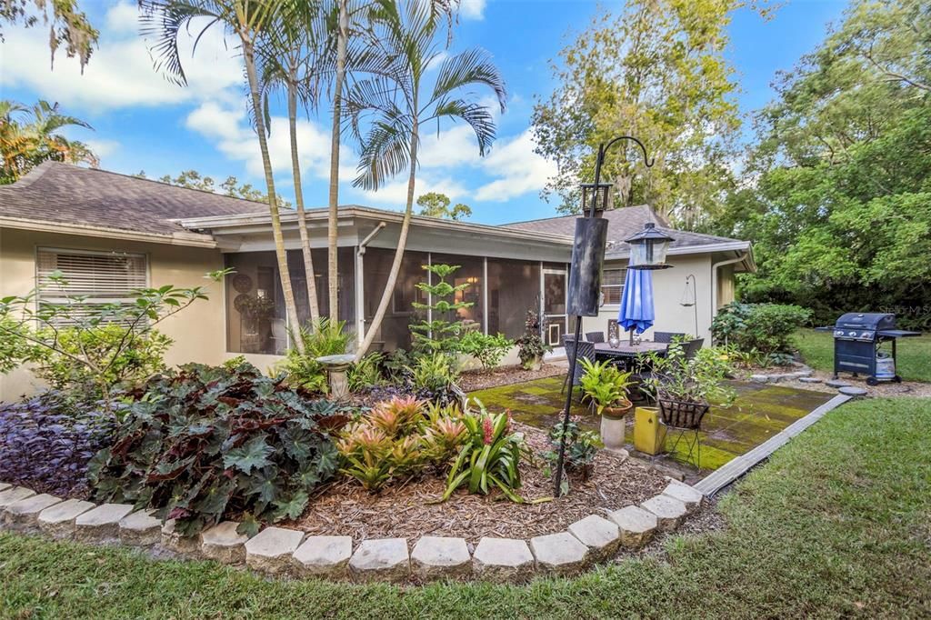 Active With Contract: $515,000 (3 beds, 2 baths, 1753 Square Feet)