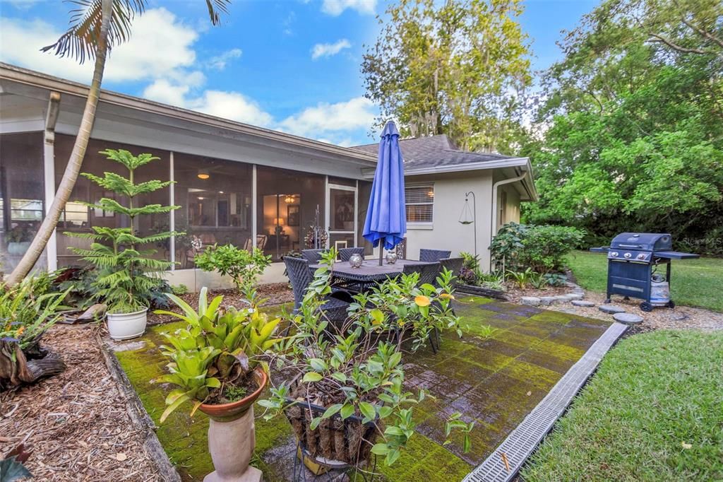 Active With Contract: $515,000 (3 beds, 2 baths, 1753 Square Feet)