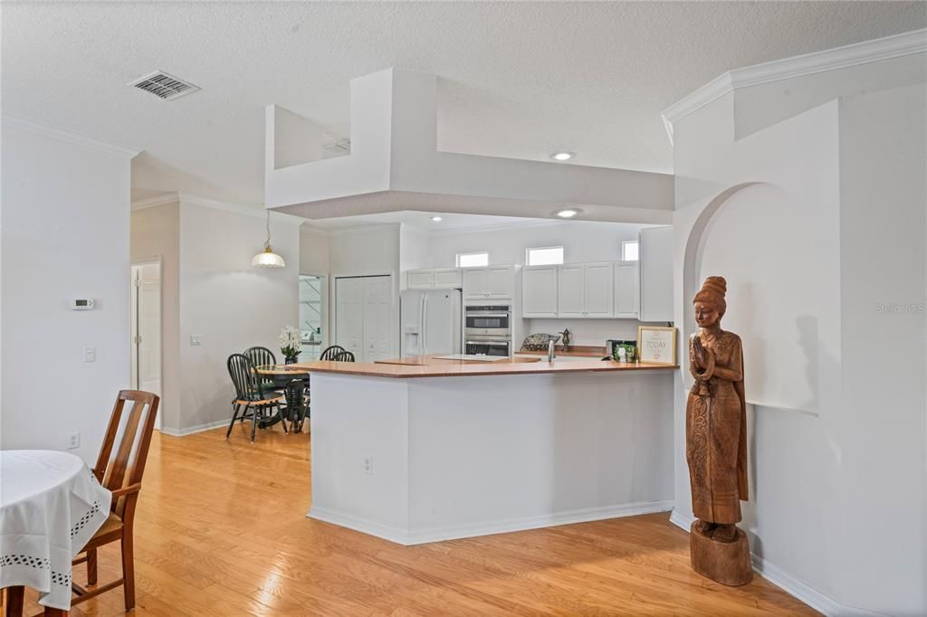 待售: $352,900 (3 贝兹, 2 浴室, 1804 平方英尺)