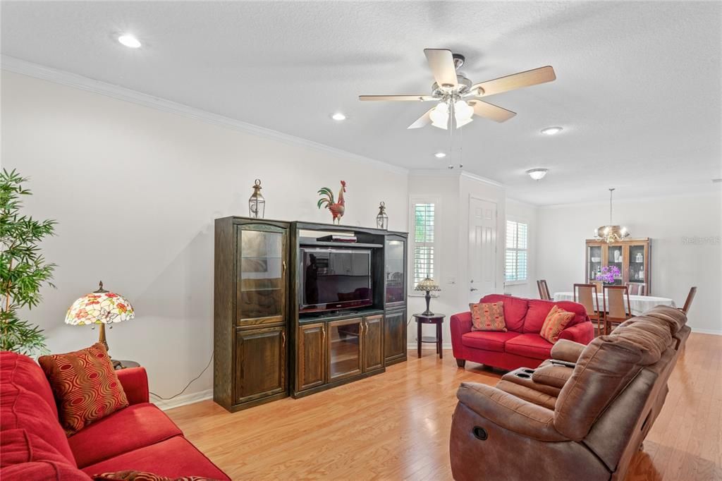 待售: $352,900 (3 贝兹, 2 浴室, 1804 平方英尺)