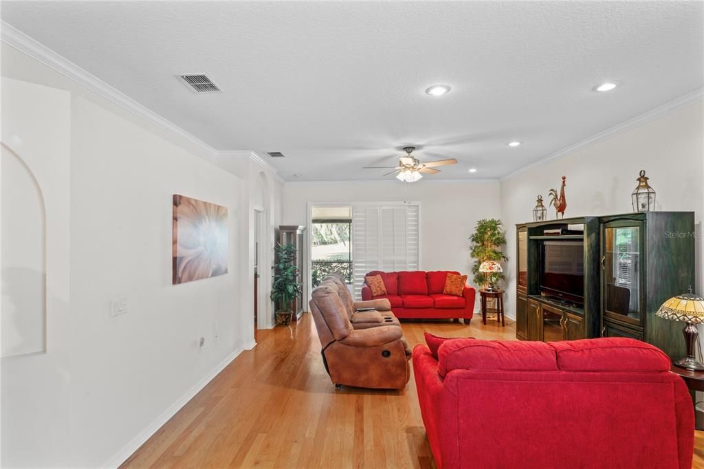 待售: $352,900 (3 贝兹, 2 浴室, 1804 平方英尺)