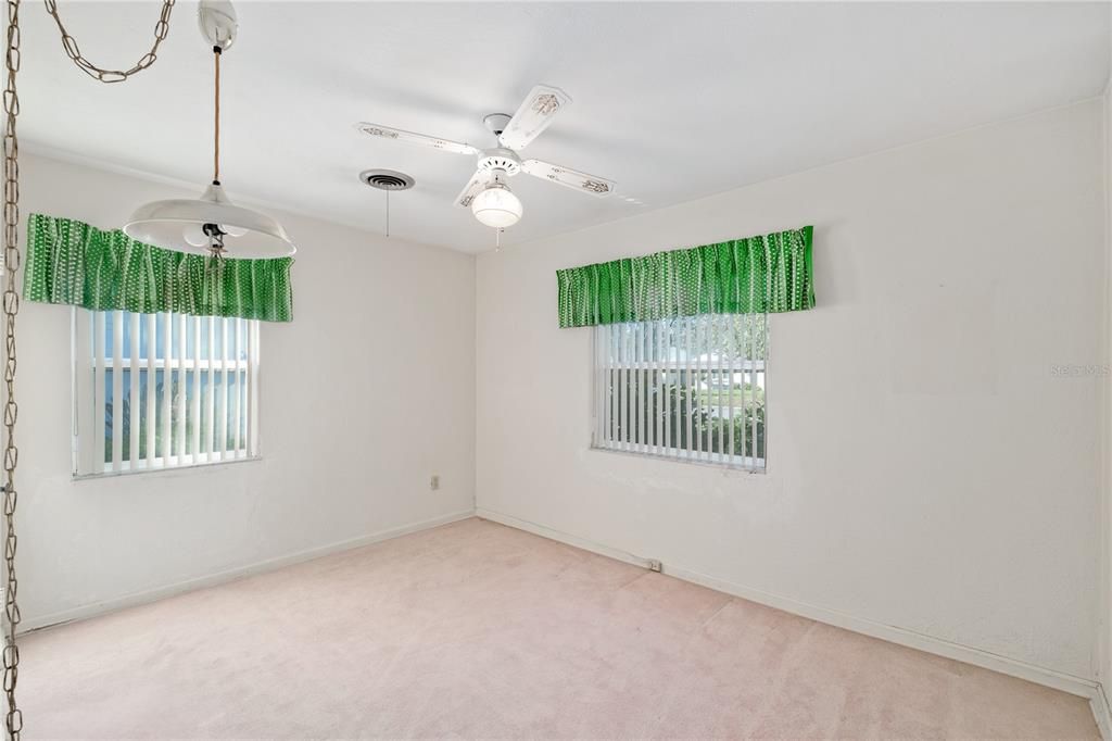 For Sale: $569,000 (3 beds, 2 baths, 1654 Square Feet)