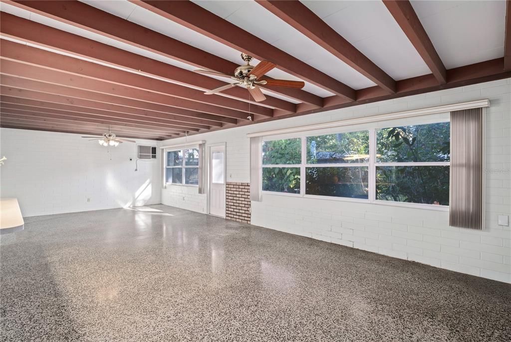 For Sale: $569,000 (3 beds, 2 baths, 1654 Square Feet)