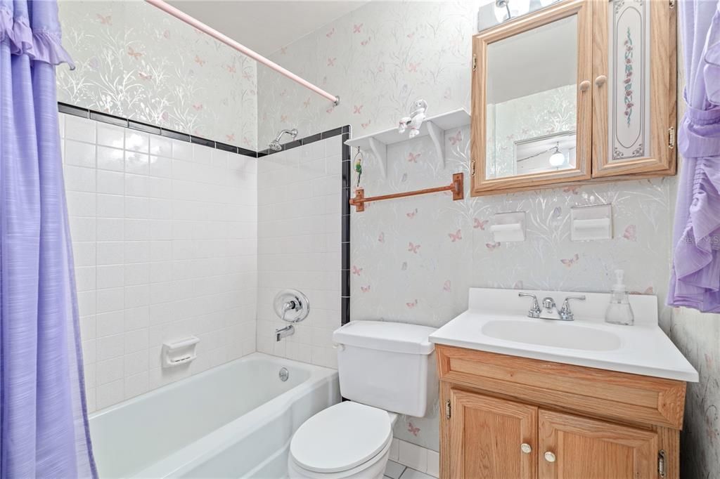 For Sale: $569,000 (3 beds, 2 baths, 1654 Square Feet)