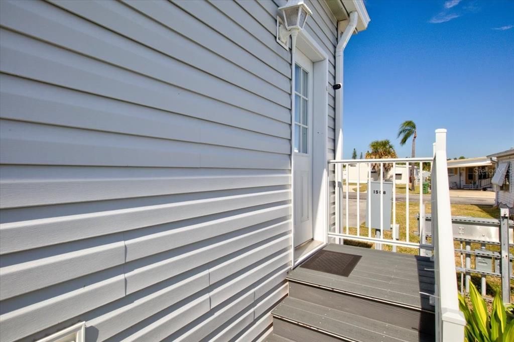 For Sale: $199,900 (2 beds, 2 baths, 960 Square Feet)