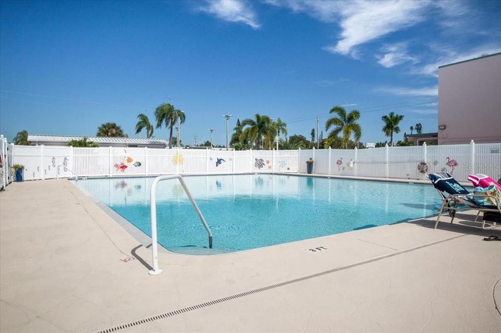 For Sale: $199,900 (2 beds, 2 baths, 960 Square Feet)